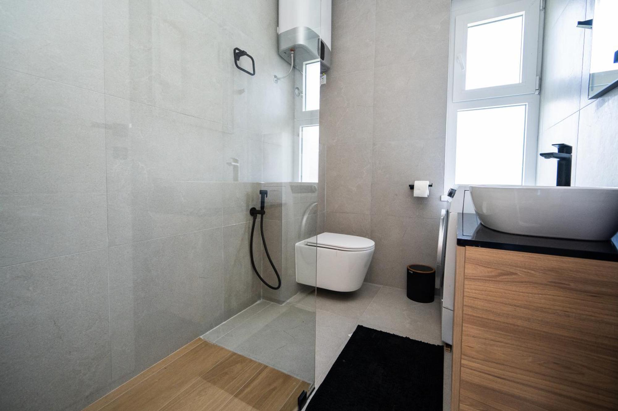 Bright 2Bdr Apartment With Balcony - Free Parking Sarajewo Zewnętrze zdjęcie