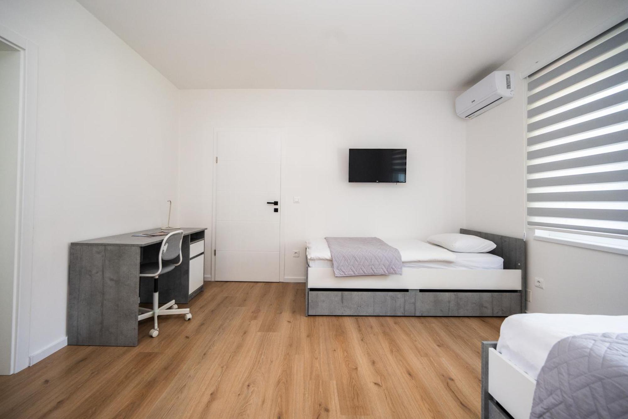 Bright 2Bdr Apartment With Balcony - Free Parking Sarajewo Zewnętrze zdjęcie