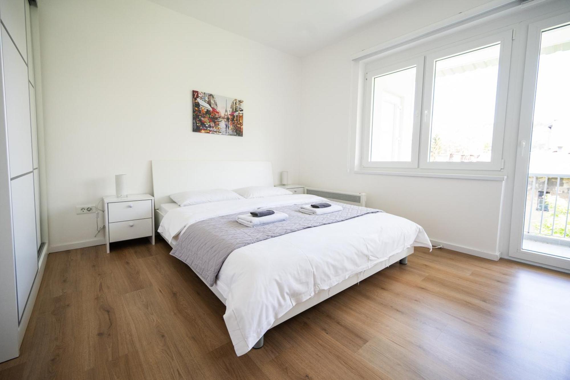 Bright 2Bdr Apartment With Balcony - Free Parking Sarajewo Zewnętrze zdjęcie