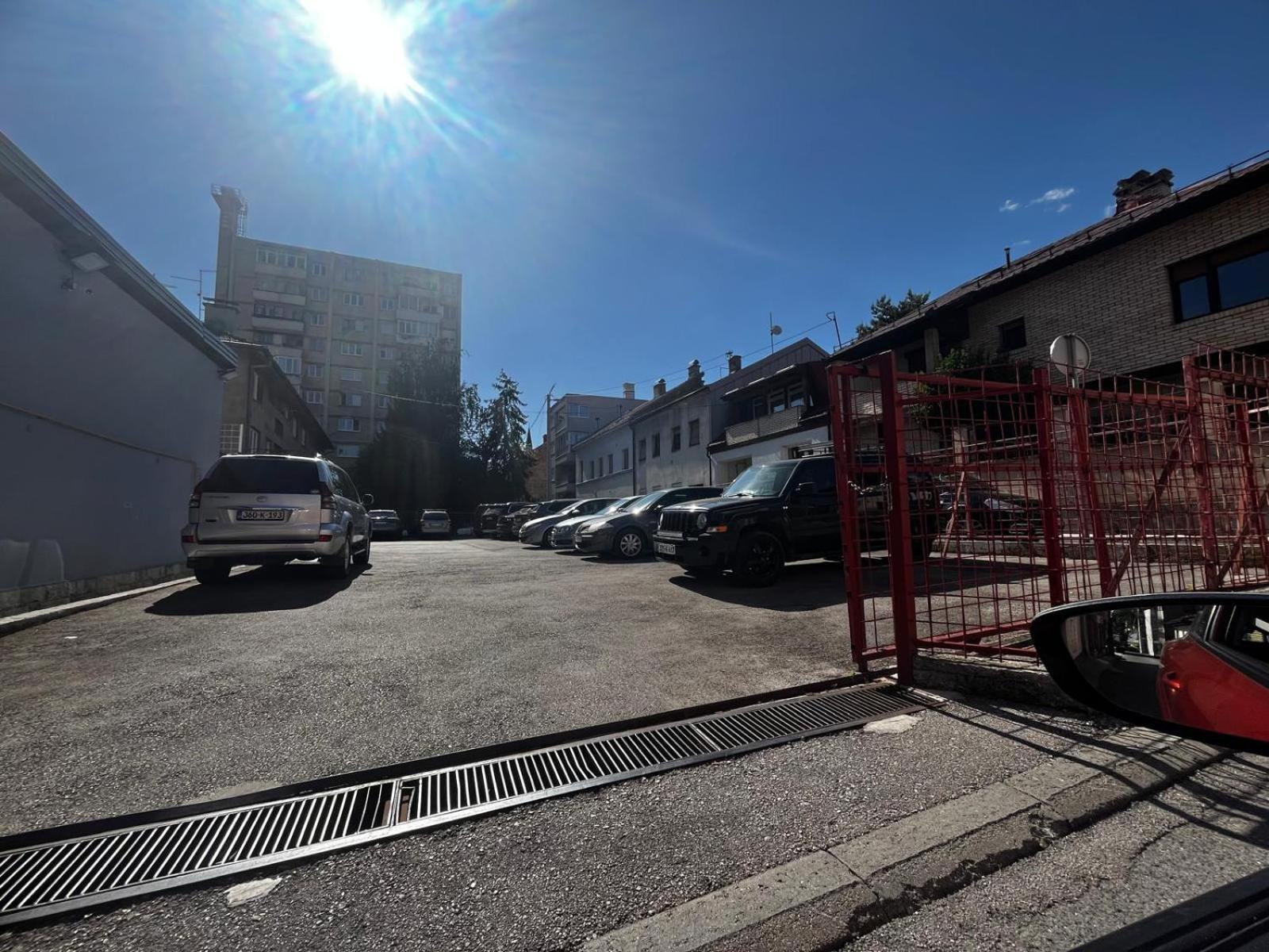 Bright 2Bdr Apartment With Balcony - Free Parking Sarajewo Zewnętrze zdjęcie